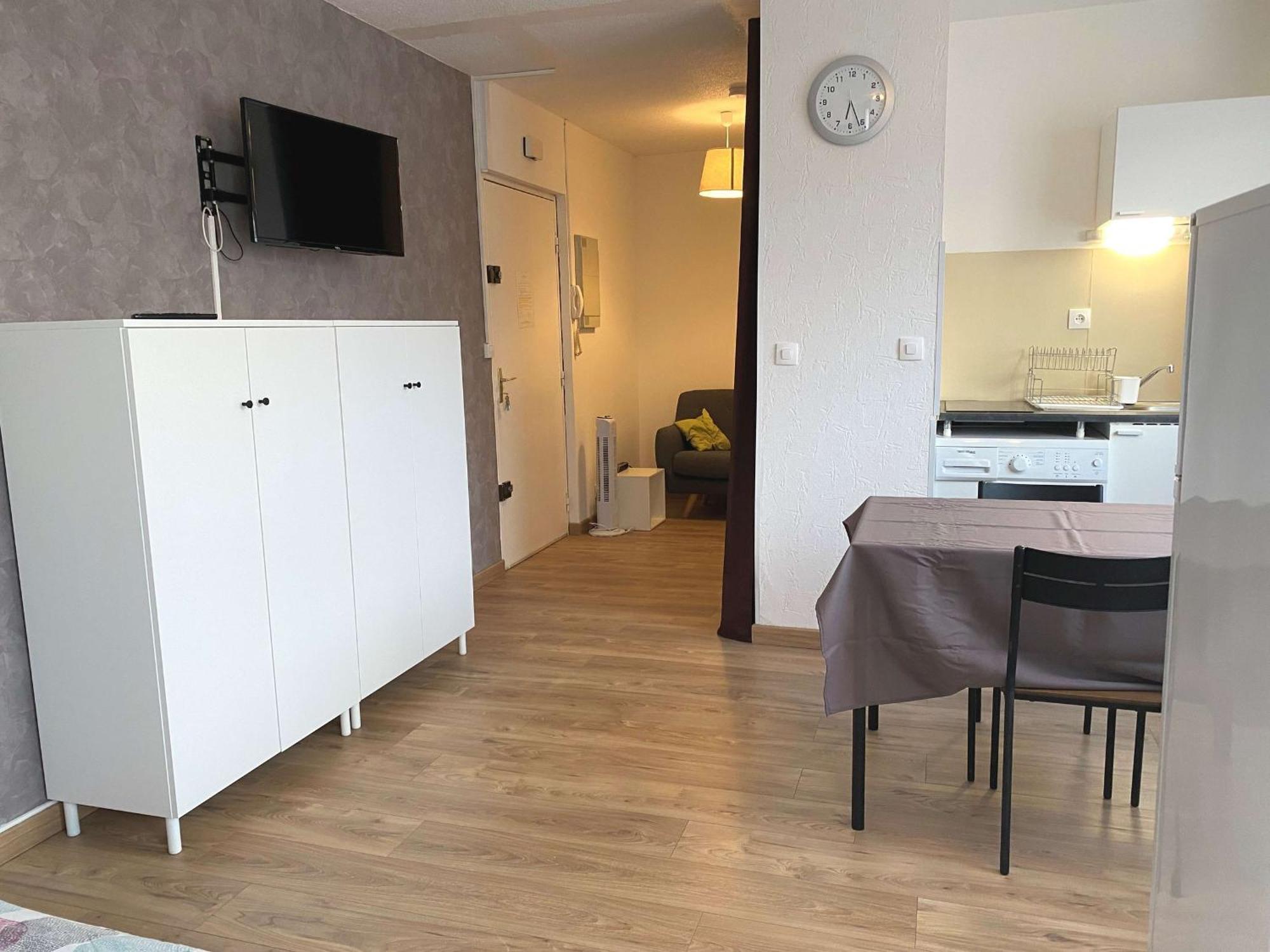 Studio Renove Avec Balcon, Proche Commerces, Wifi Et Cellier Privatif - Balaruc-Les-Bains. - Fr-1-553-13 Екстериор снимка