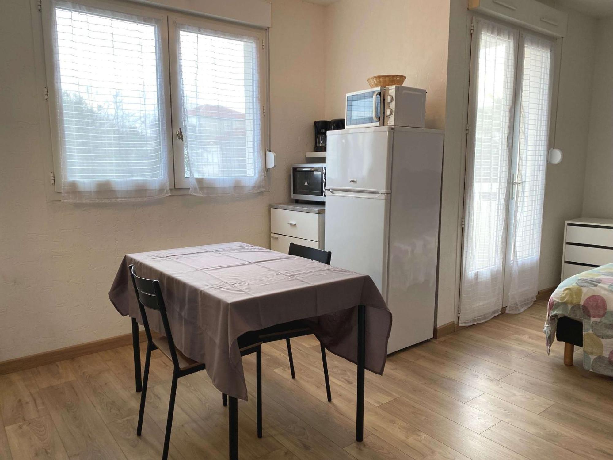 Studio Renove Avec Balcon, Proche Commerces, Wifi Et Cellier Privatif - Balaruc-Les-Bains. - Fr-1-553-13 Екстериор снимка