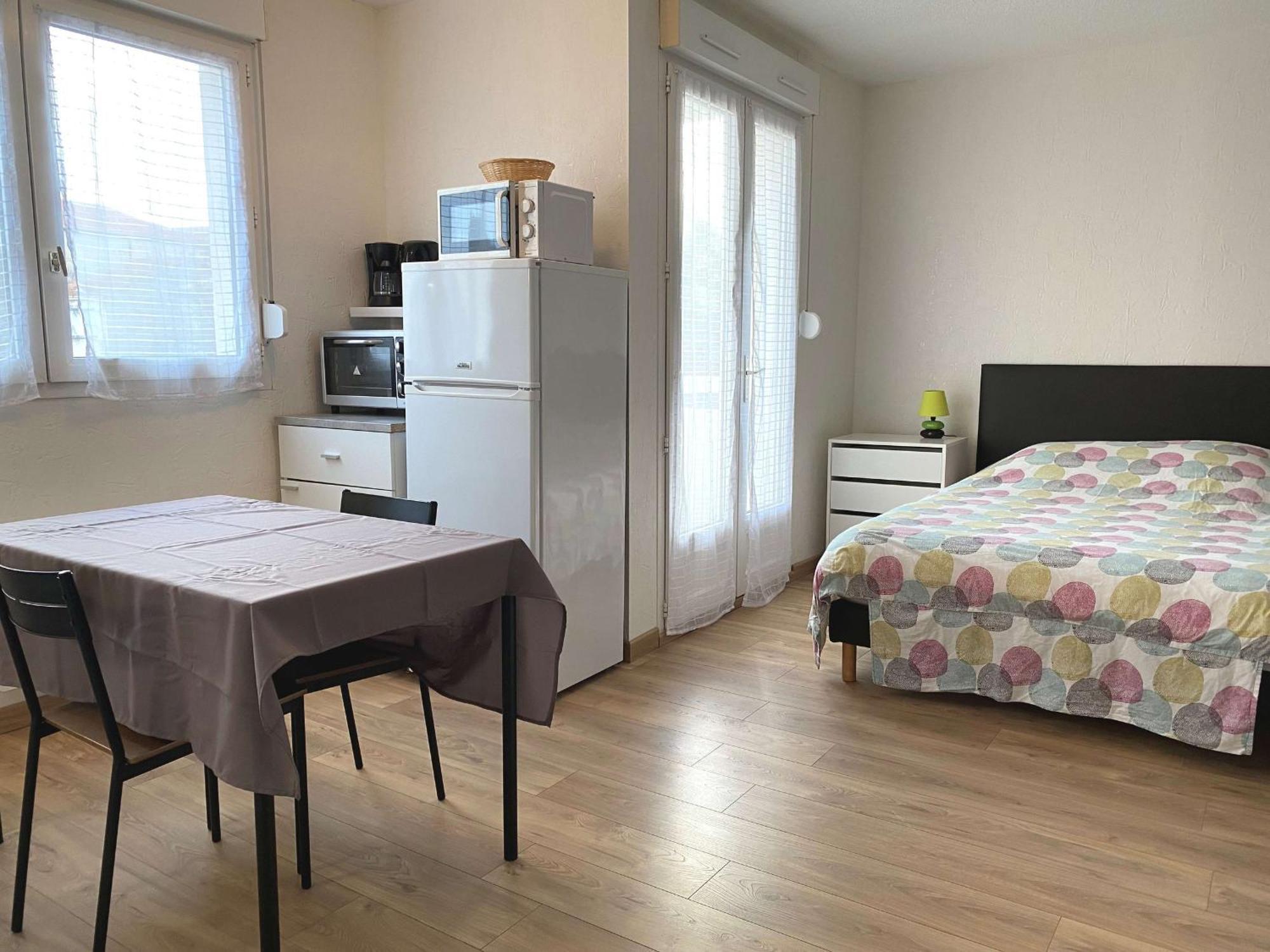 Studio Renove Avec Balcon, Proche Commerces, Wifi Et Cellier Privatif - Balaruc-Les-Bains. - Fr-1-553-13 Екстериор снимка